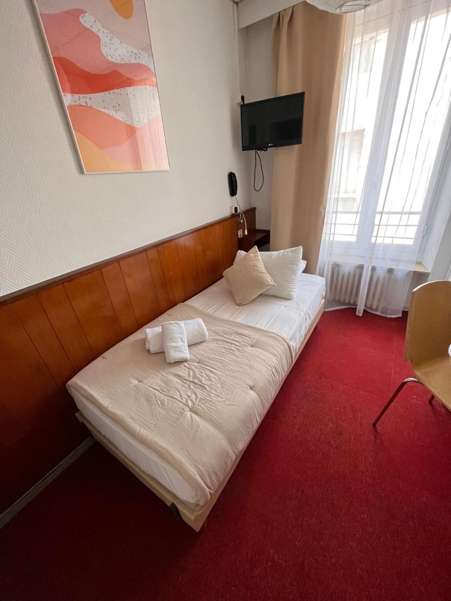 Azurene Royal Hotel Cannes Exterior photo