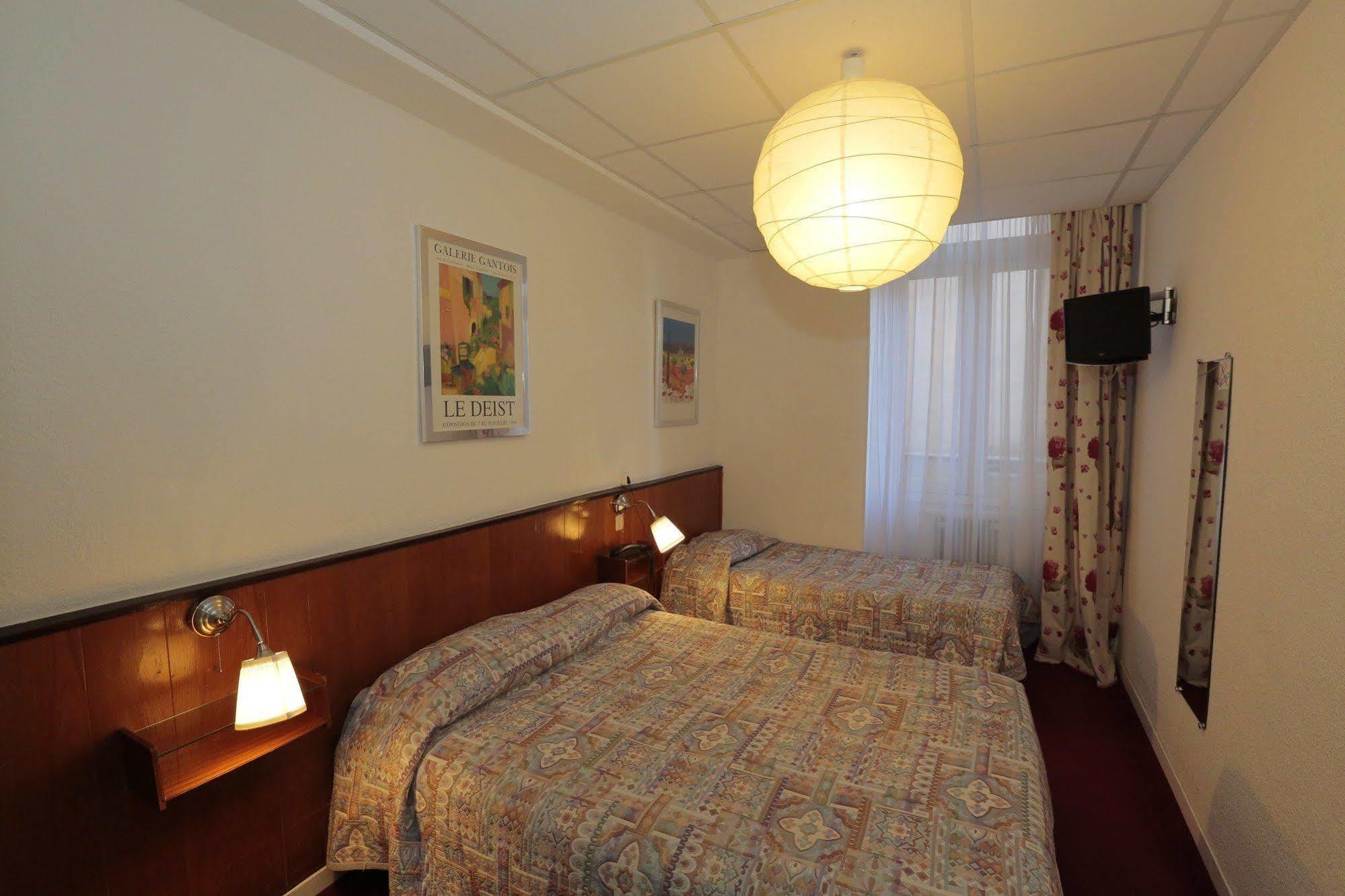 Azurene Royal Hotel Cannes Exterior photo